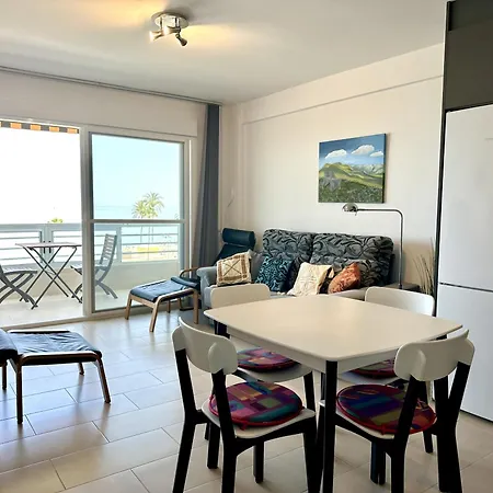 Azul Nevada Beachfront Apartment *